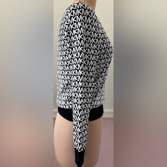 Micheal Kors sweater XS - Picture 5 of 9